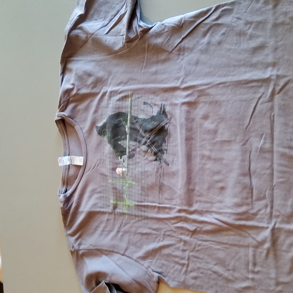 Graphic t shirt